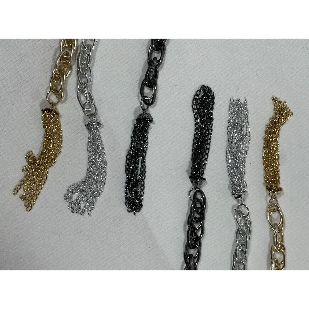 The Unbranded Brand triple chain